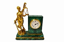 Часы "Фемида"(натуральный камень,бронза)